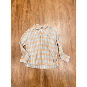 Patagonia Lightweight Button Up Men’s XL